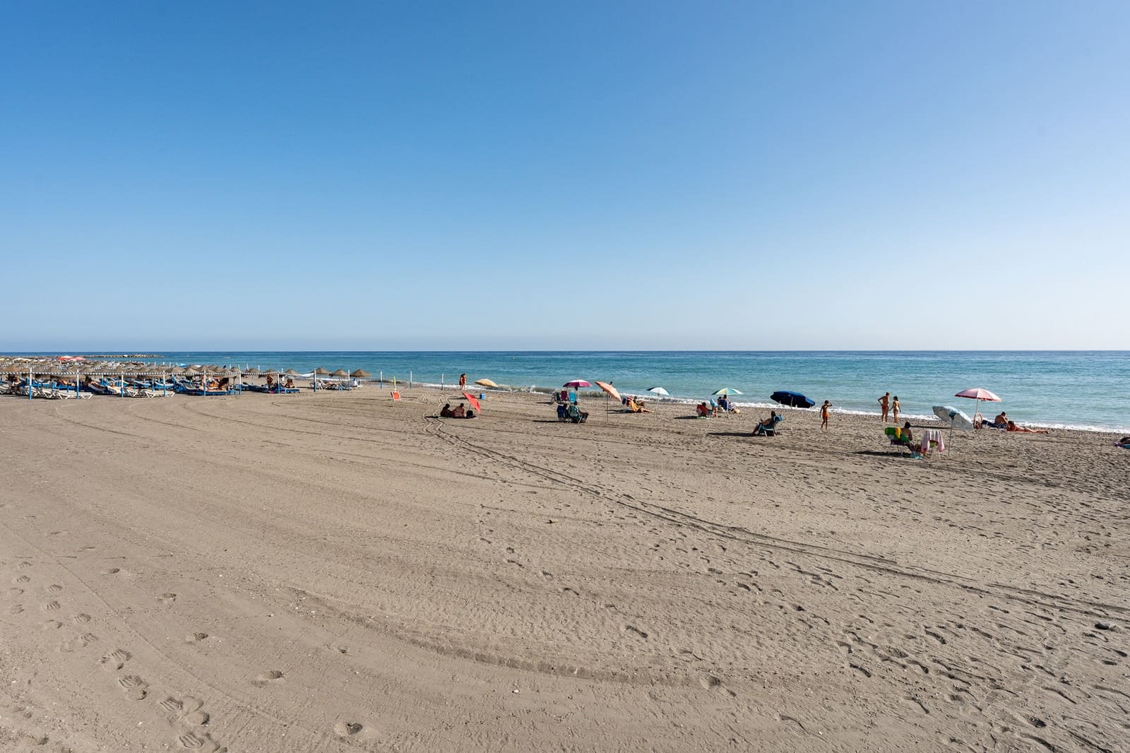 2 quarto Apartamento para arrendar em Torrox com piscina - 1 200 € (Ref: 9073159)