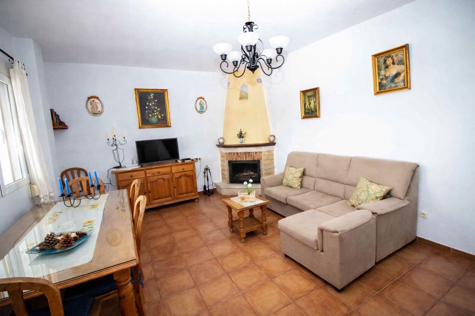 3 makuuhuone Huvila vuokrattavana paikassa Frigiliana mukana uima-altaan 
autotalli - 1 320 € (Ref: 9074861)