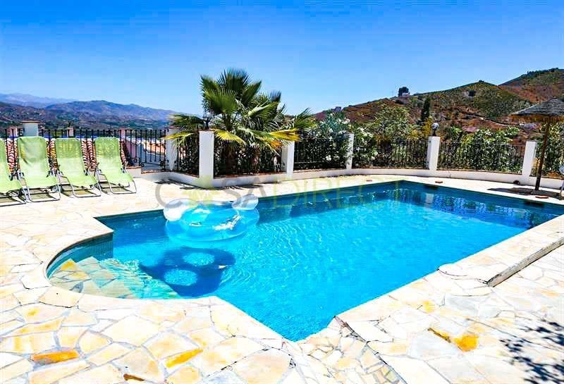 3 camera da letto Finca/Casa di Campagna da affittare in Cutar con piscina garage - 1.440 € (Rif: 9075714)