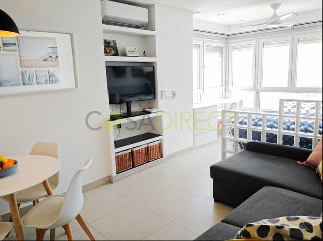 Studio til leje i Torremolinos med swimmingpool - € 980 (Ref: 9088467)