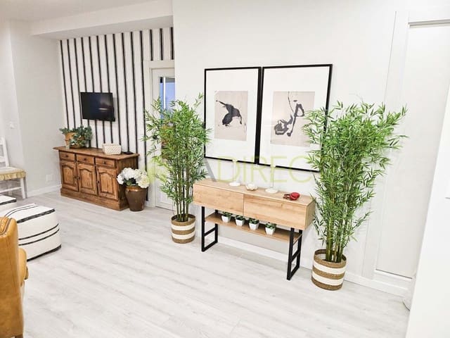 3 bedroom Flat for rent in Almuñécar with garage - € 1,020 (Ref: 9095058)