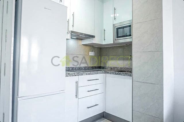 Piso de 1 habitación en Algarrobo en alquiler con piscina - 700 € (Ref: 9100488)