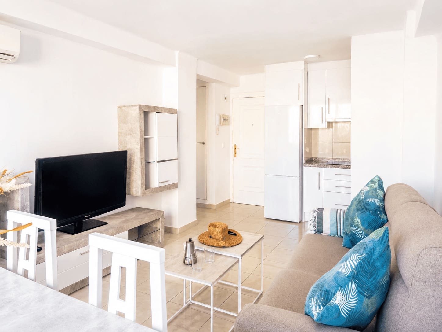 1 bedroom Flat for rent in Algarrobo with pool - € 840 (Ref: 9100488)