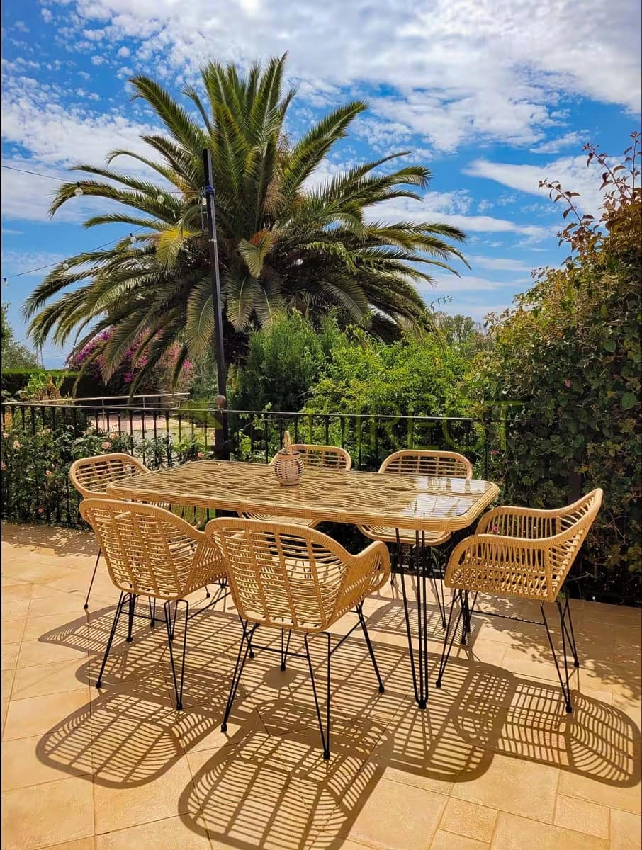 4 soveværelse Semi-Rækkehus til leje i Velez-Malaga med swimmingpool garage - € 3.840 (Ref: 9102717)