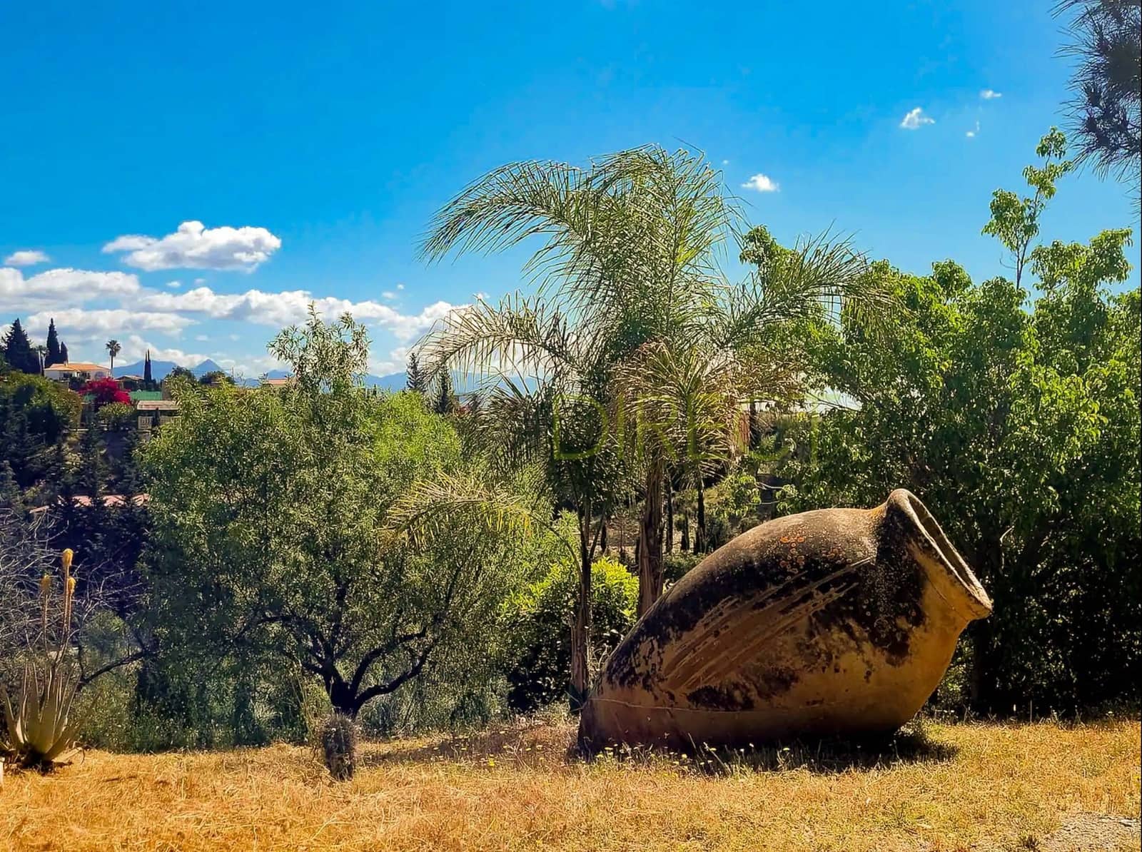 4 soveværelse Semi-Rækkehus til leje i Velez-Malaga med swimmingpool garage - € 3.840 (Ref: 9102717)