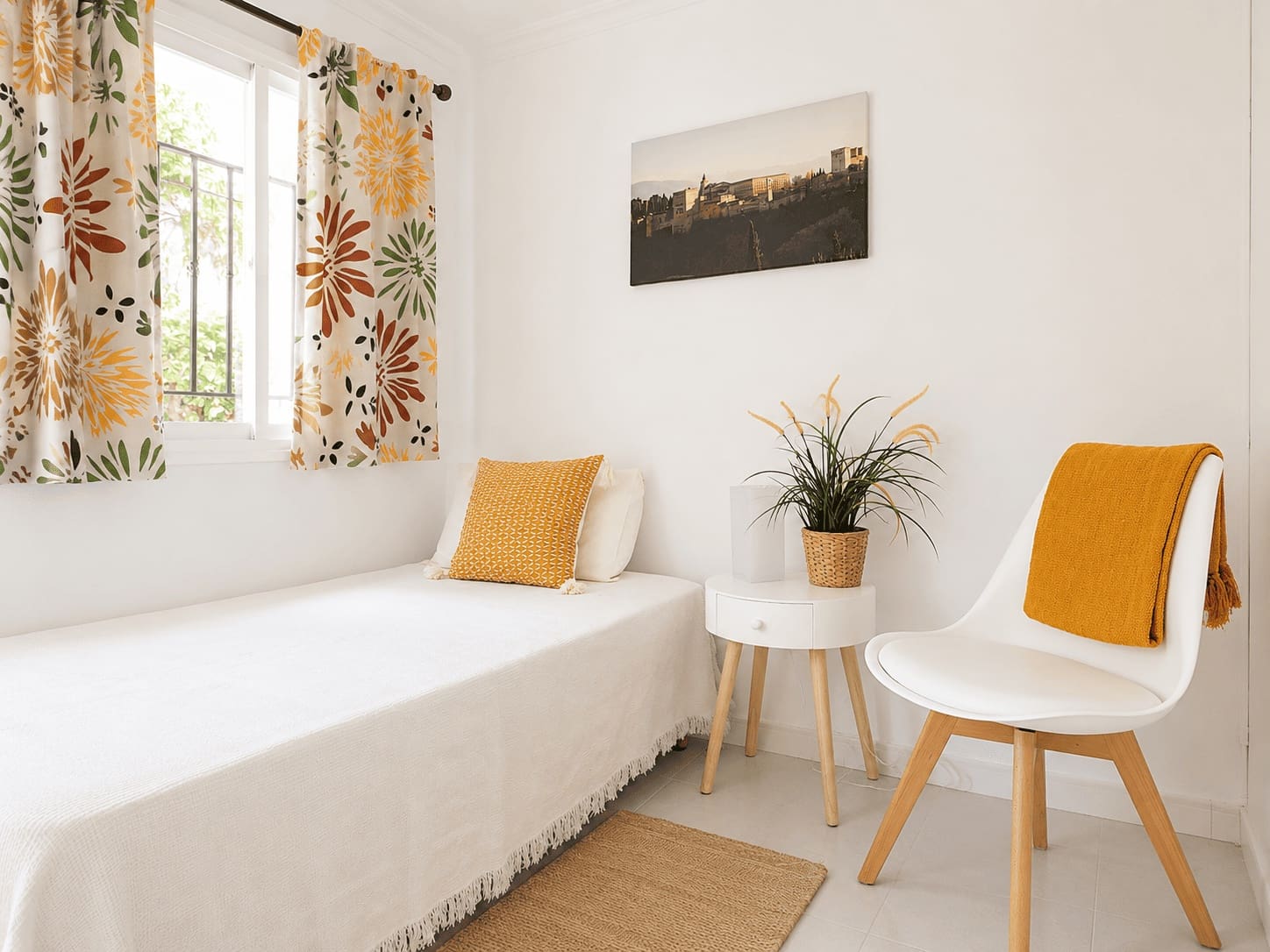 4 bedroom Semi-detached Villa for rent in Velez-Malaga with pool garage - € 4,440 (Ref: 9102717)
