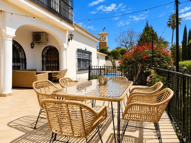 4 makuuhuone Paritalo vuokrattavana paikassa Vélez-Málaga mukana uima-altaan 
autotalli - 4 440 € (Ref: 9102717)