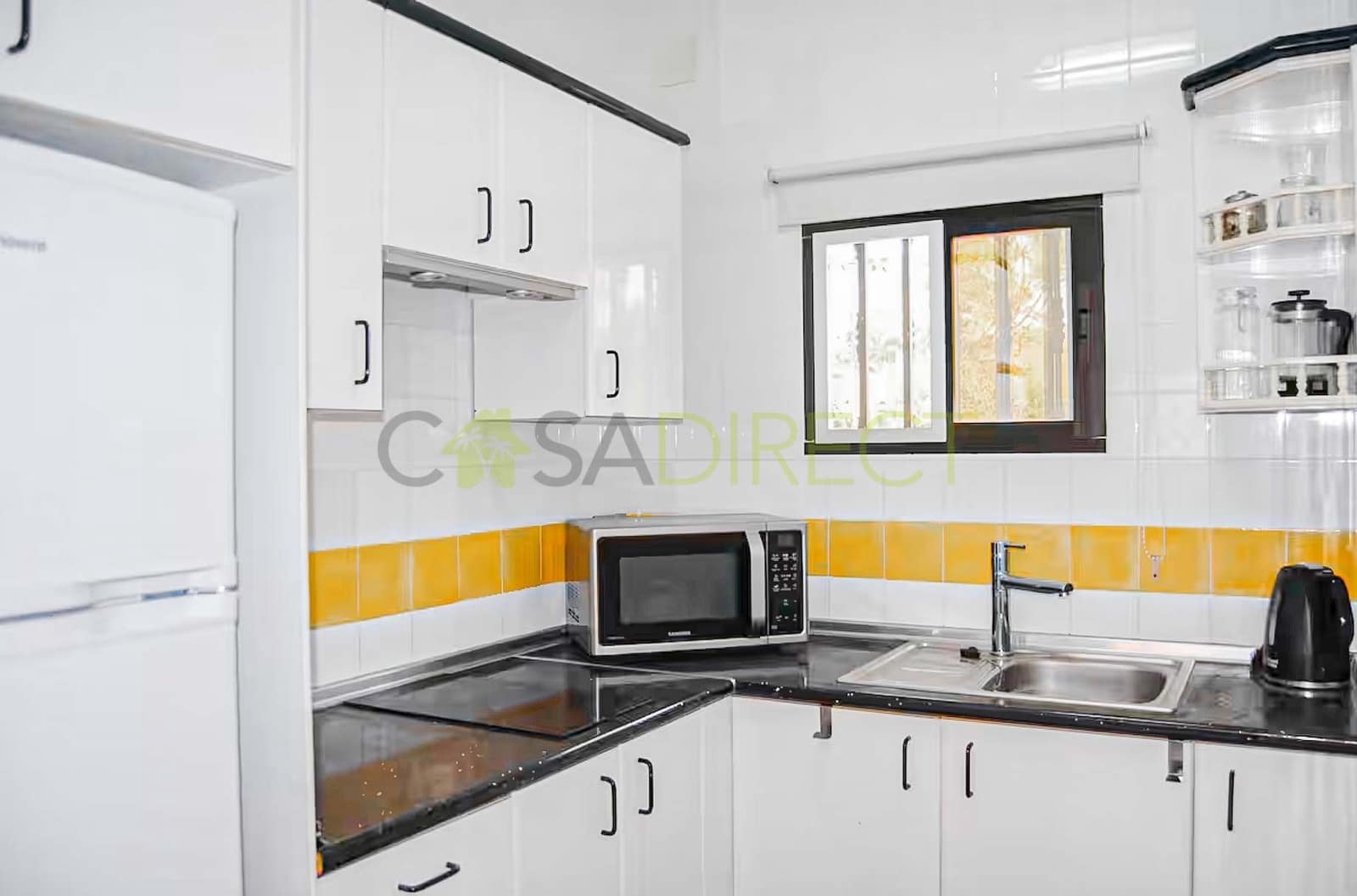 1 bedroom Semi-detached Villa for rent in Velez-Malaga with garage - € 1,020 (Ref: 9102718)