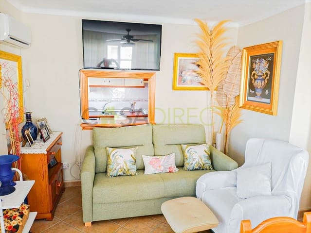 2 bedroom Flat for rent in Torre del Mar, Vélez-Málaga with pool garage - € 960 (Ref: 9106302)