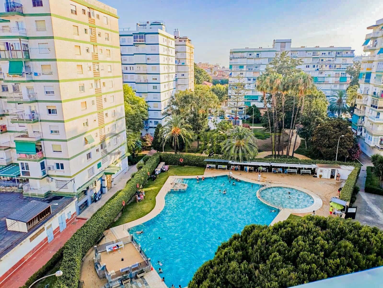 2 sypialnia Mieszkanie do wynajęcia w Torre del Mar z basenem garażem - 960 € (Ref: 9106302)