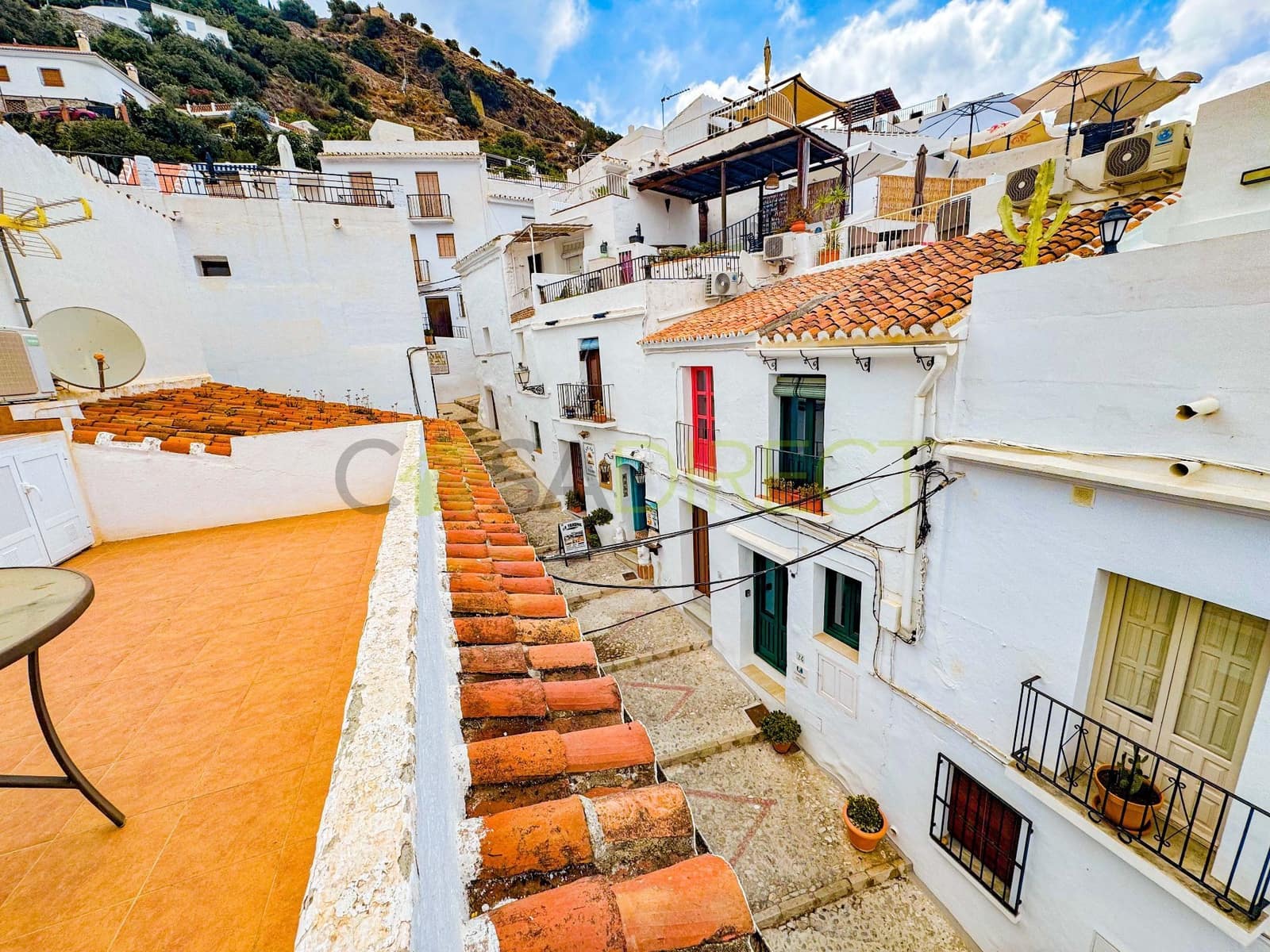 2 soveværelse Semi-Rækkehus til leje i Frigiliana - € 840 (Ref: 9110053)