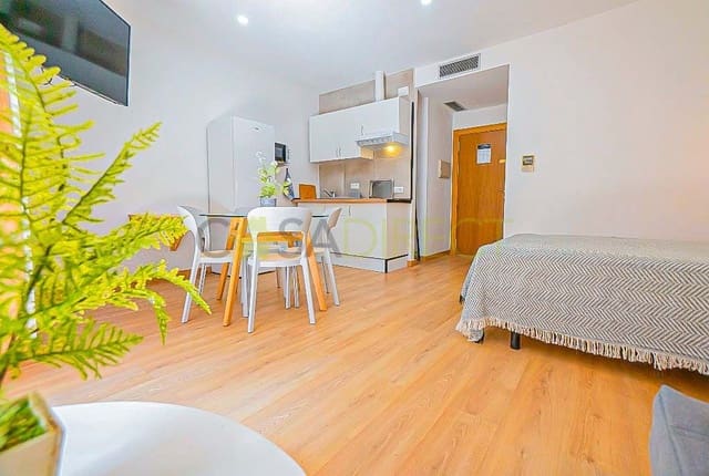 Studio til leje i Vélez-Málaga med swimmingpool garage - € 730 (Ref: 9110055)