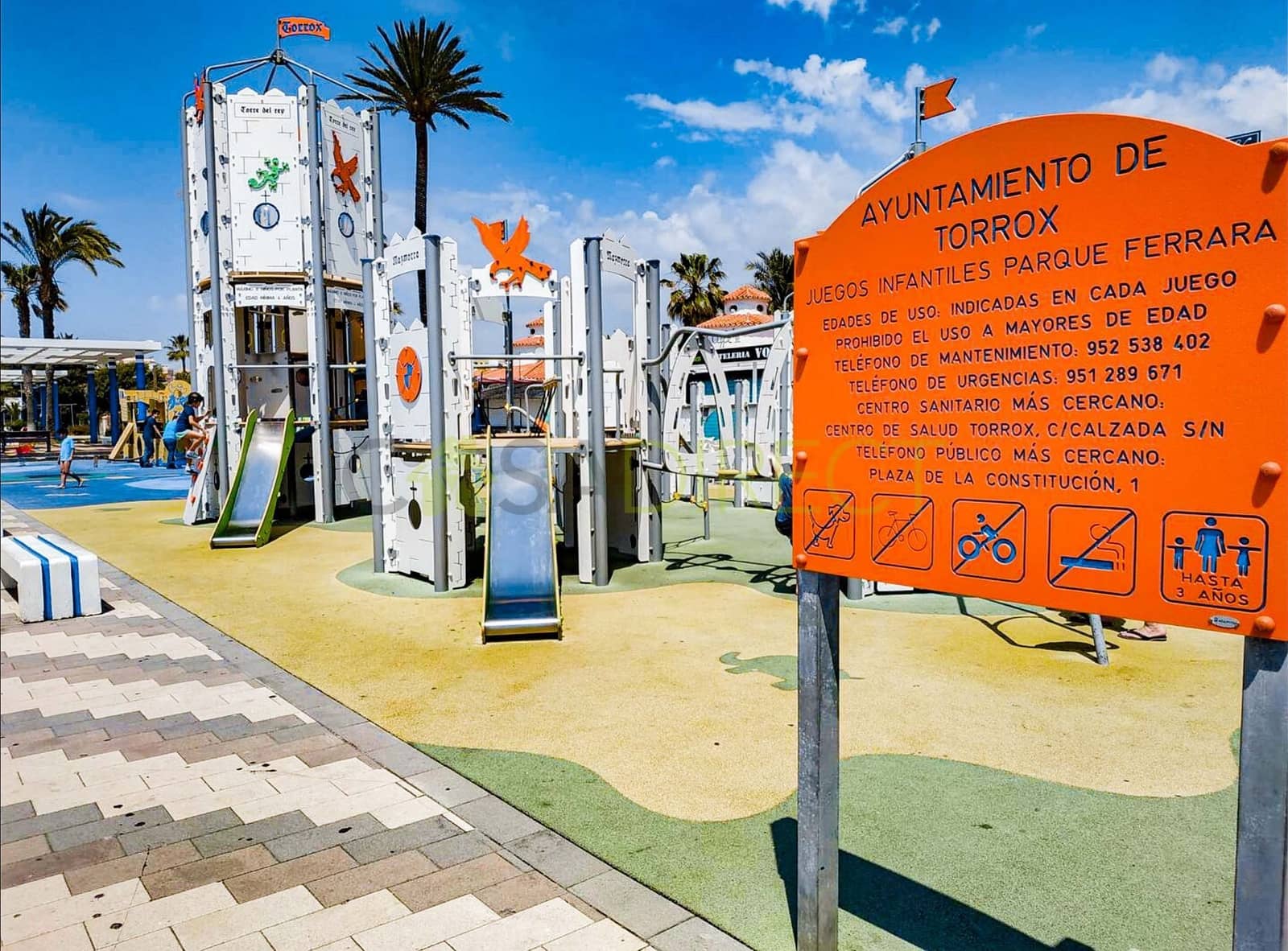 2 slaapkamer Flat te huur in Torrox-Costa met zwembad garage - € 960 (Ref: 9130287)