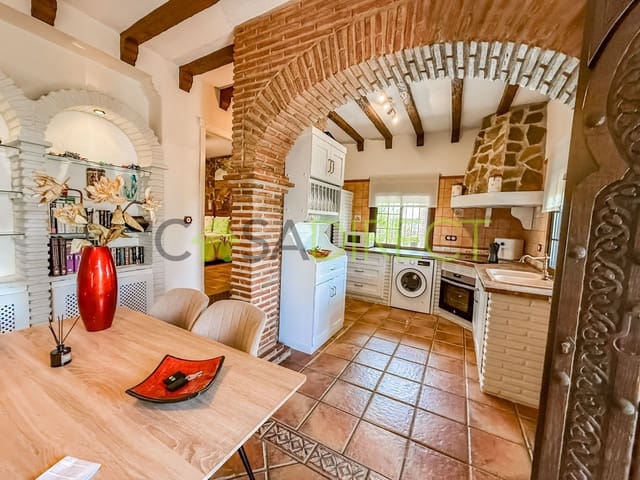 3 bedroom Villa for rent in Frigiliana with pool garage - € 1,900 (Ref: 9141326)