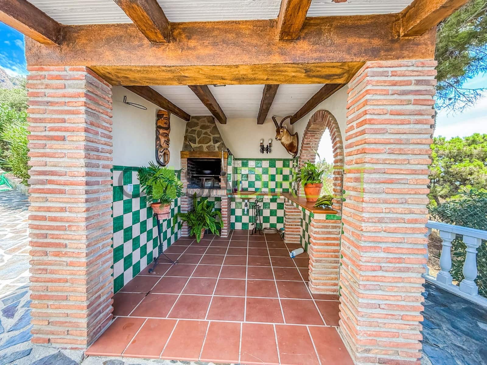 3 bedroom Villa for rent in Frigiliana with pool garage - € 1,900 (Ref: 9141326)