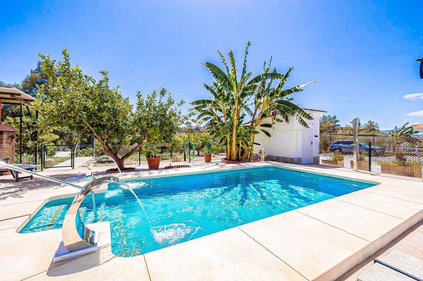 3 soveværelse Finca/Landehus til leje i Malaga by med swimmingpool garage - € 2.280 (Ref: 9141327)