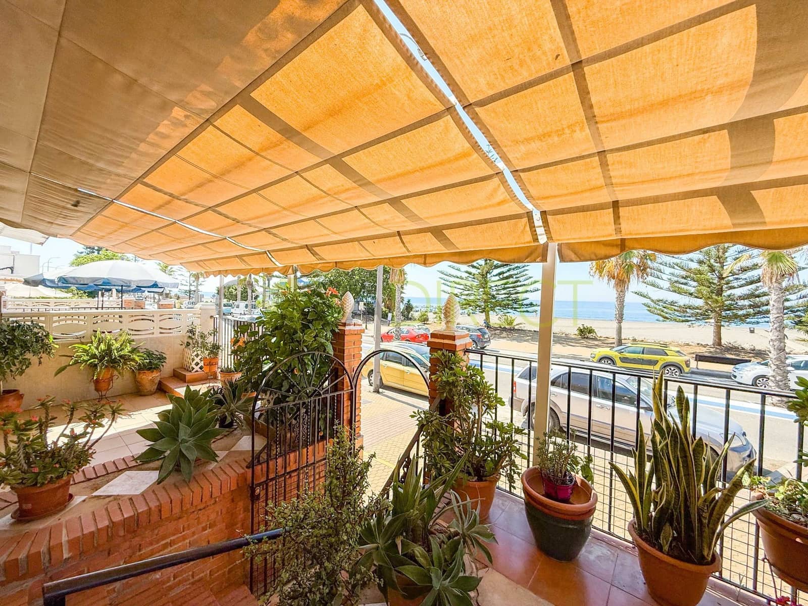 3 soveværelse Semi-Rækkehus til leje i Benajarafe - € 1.320 (Ref: 9146767)