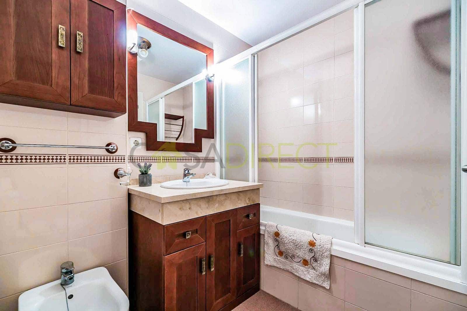 2 soveværelse Lejlighed til leje i Fuengirola med swimmingpool garage - € 1.180 (Ref: 9165505)