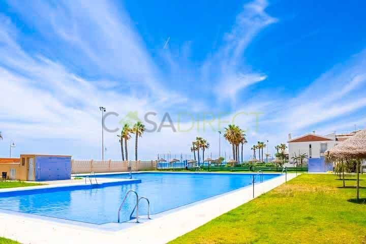 2 soveværelse Lejlighed til leje i Algarrobo med swimmingpool - € 780 (Ref: 9171151)