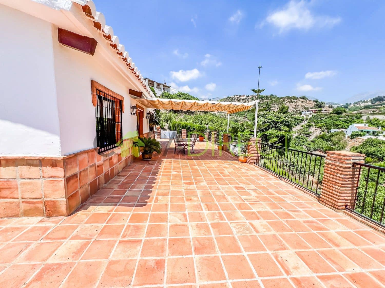 3 soveværelse Villa til leje i Frigiliana med swimmingpool garage - € 2.400 (Ref: 9193545)