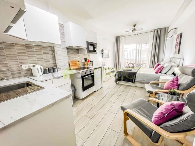 Studio for rent in Nerja with pool garage - € 800 (Ref: 9206269)