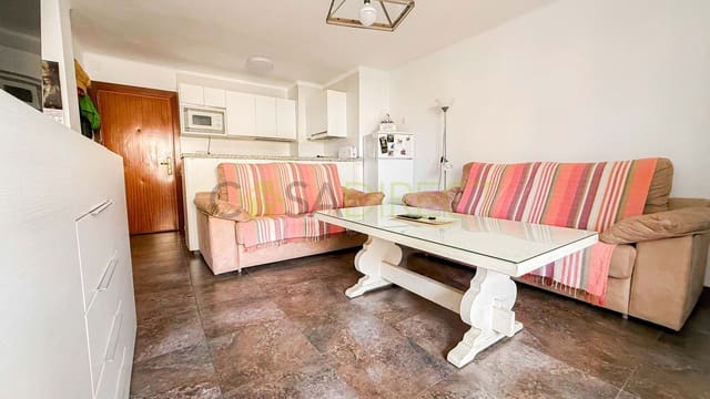 1 slaapkamer Flat te huur in Torrox-Costa, Torrox met zwembad - € 780 (Ref: 9209078)