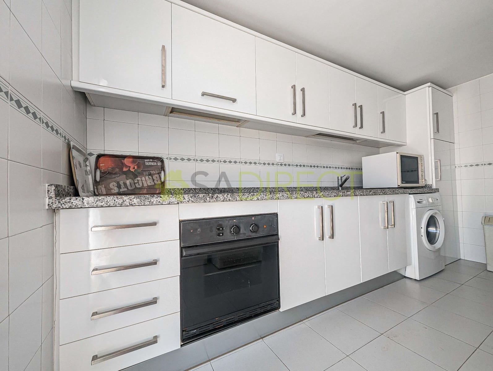 3 bedroom Flat for rent in Granada city with pool - € 980 (Ref: 9247947)