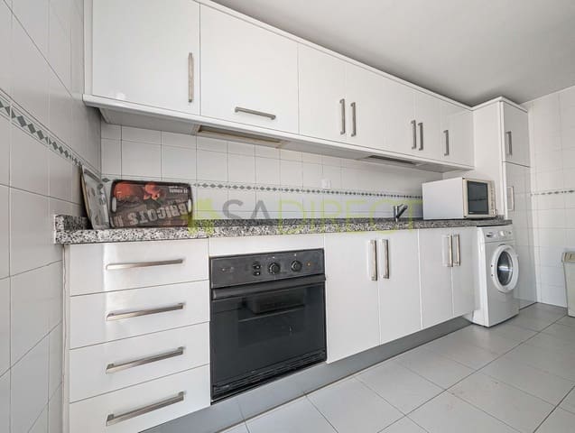 3 sovrum Lägenhet att hyra i Granada stad med pool - 980 € (Ref: 9247947)