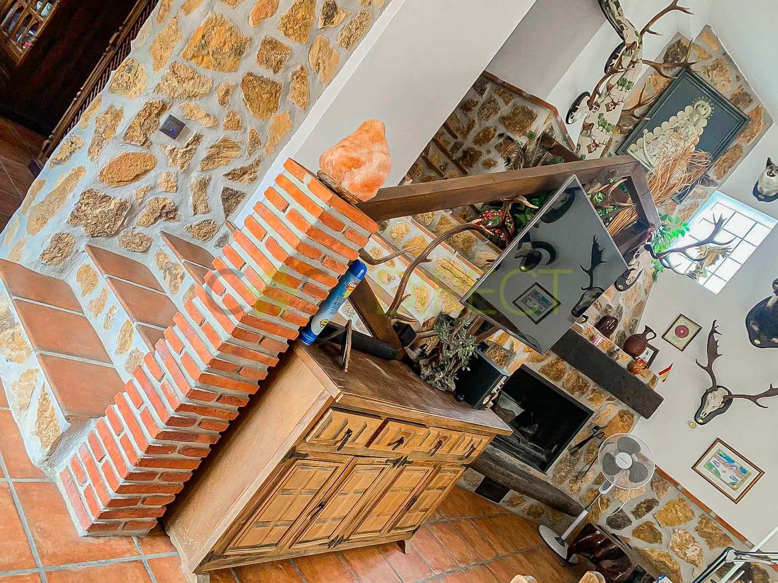 4 soverom Finca/Herregård til salgs i Colmenar med garasje - € 294 000 (Ref: 9269186)