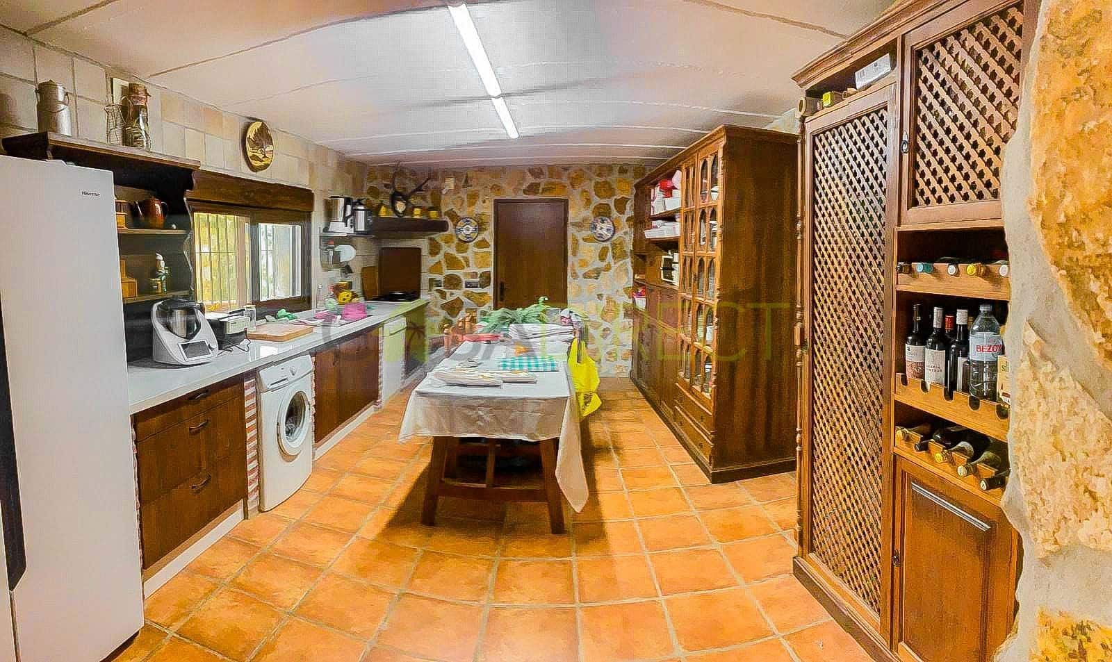 4 soverom Finca/Herregård til salgs i Colmenar med garasje - € 294 000 (Ref: 9269186)