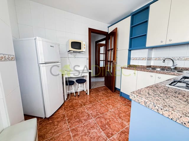 3 bedroom Flat for rent in La Herradura, Almuñécar with garage - € 1,200 (Ref: 9284914)
