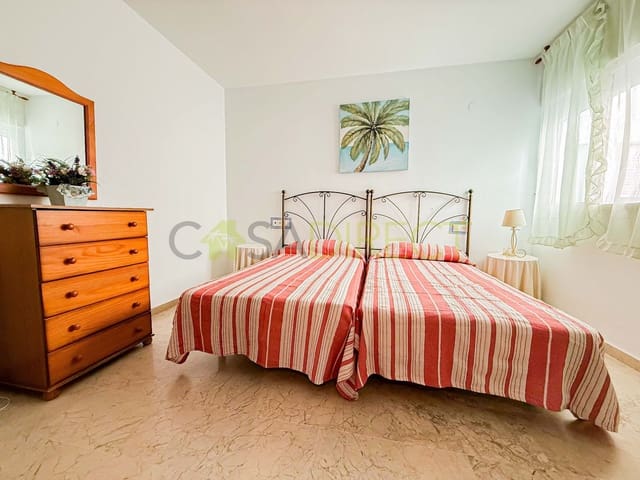 3 bedroom Flat for rent in La Herradura, Almuñécar with garage - € 1,200 (Ref: 9284914)