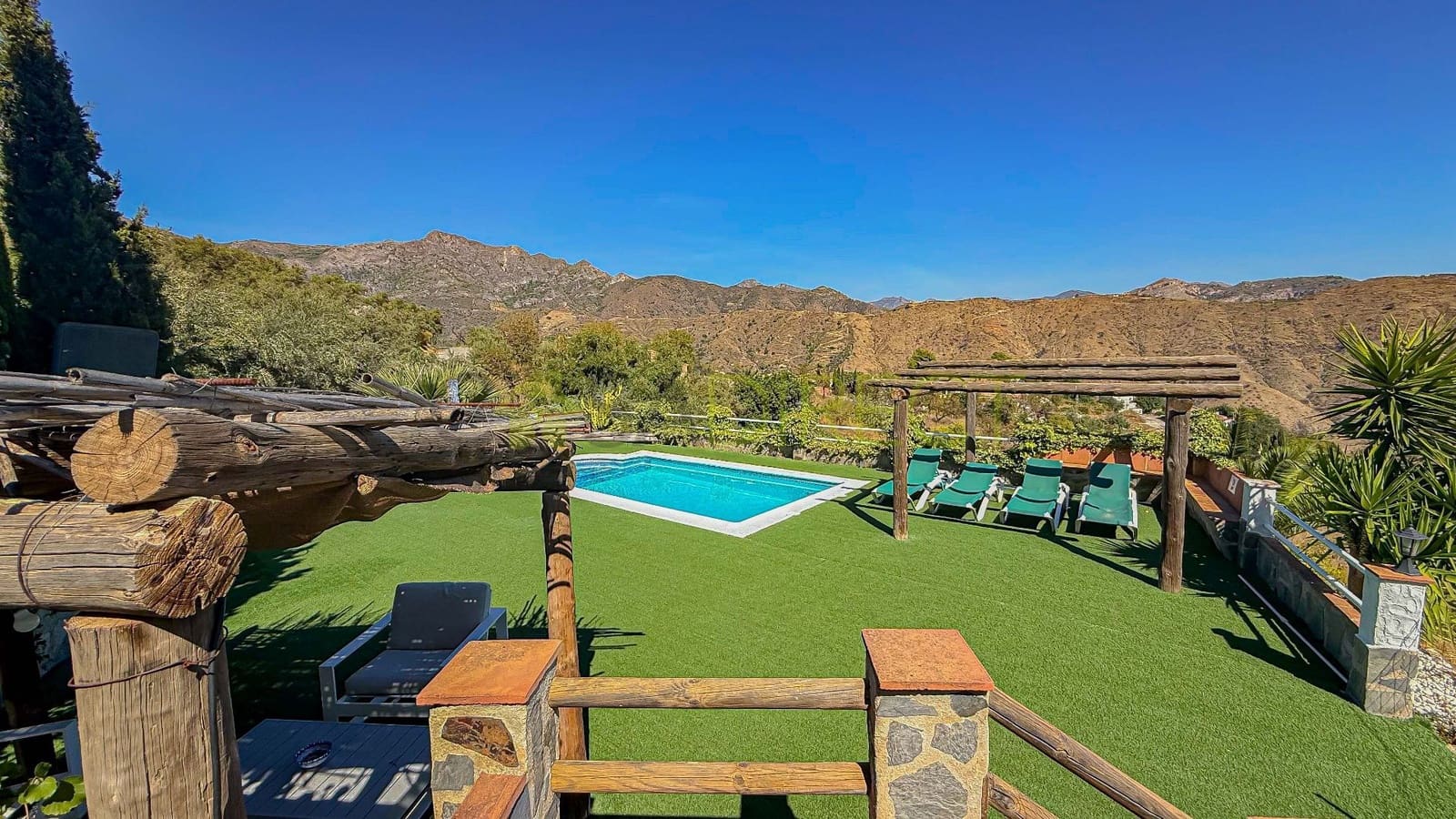 2 makuuhuone Maalaistalo vuokrattavana paikassa Almunecar mukana 
autotalli - 1 400 € (Ref: 9287494)