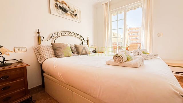 Appartement de 2 chambres à louer à Nerja avec piscine - 1 300 € (Ref: 9299049)