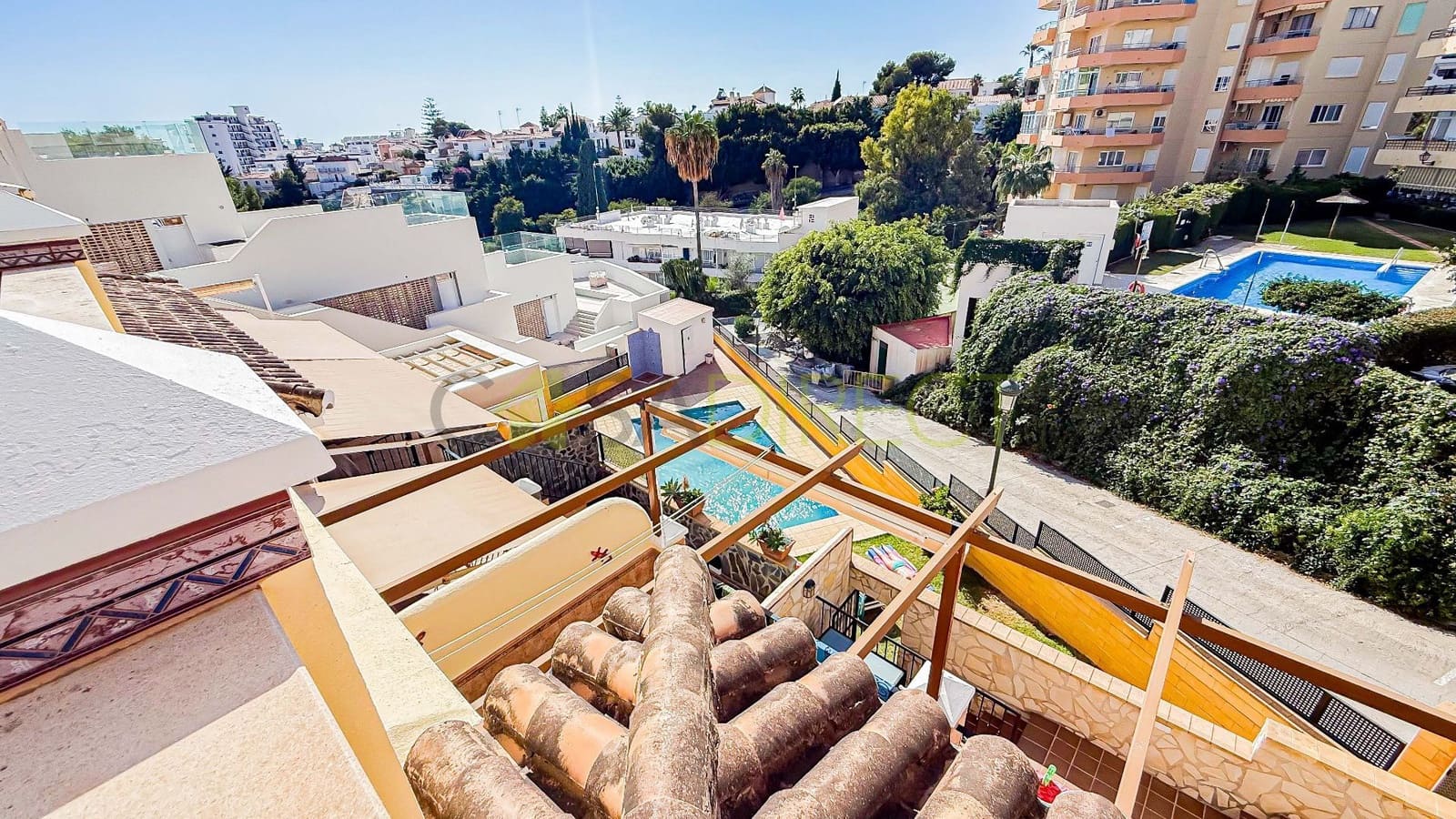 2 soverom Leilighet til leie i Nerja med svømmebasseng - € 1 300 (Ref: 9299049)