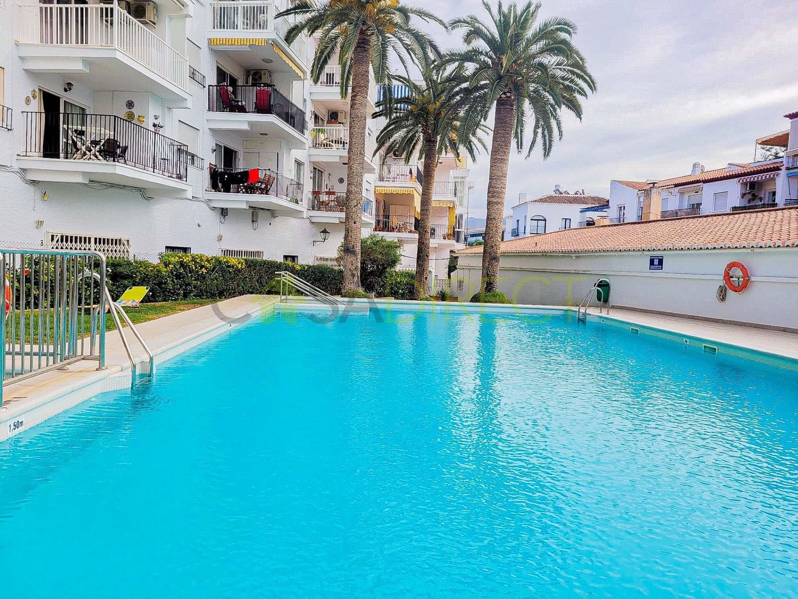 2 soveværelse Lejlighed til leje i Nerja med swimmingpool - € 960 (Ref: 9321478)