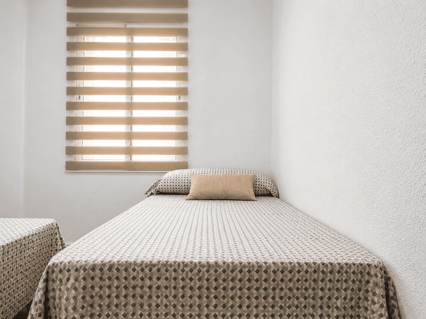 2 sypialnia Mieszkanie do wynajęcia w Nerja z basenem - 960 € (Ref: 9321478)