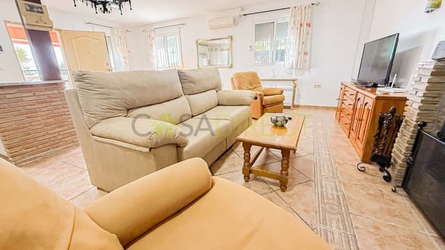 3 bedroom Finca/Country House for rent in Granada city with pool garage - € 1,200 (Ref: 9322467)