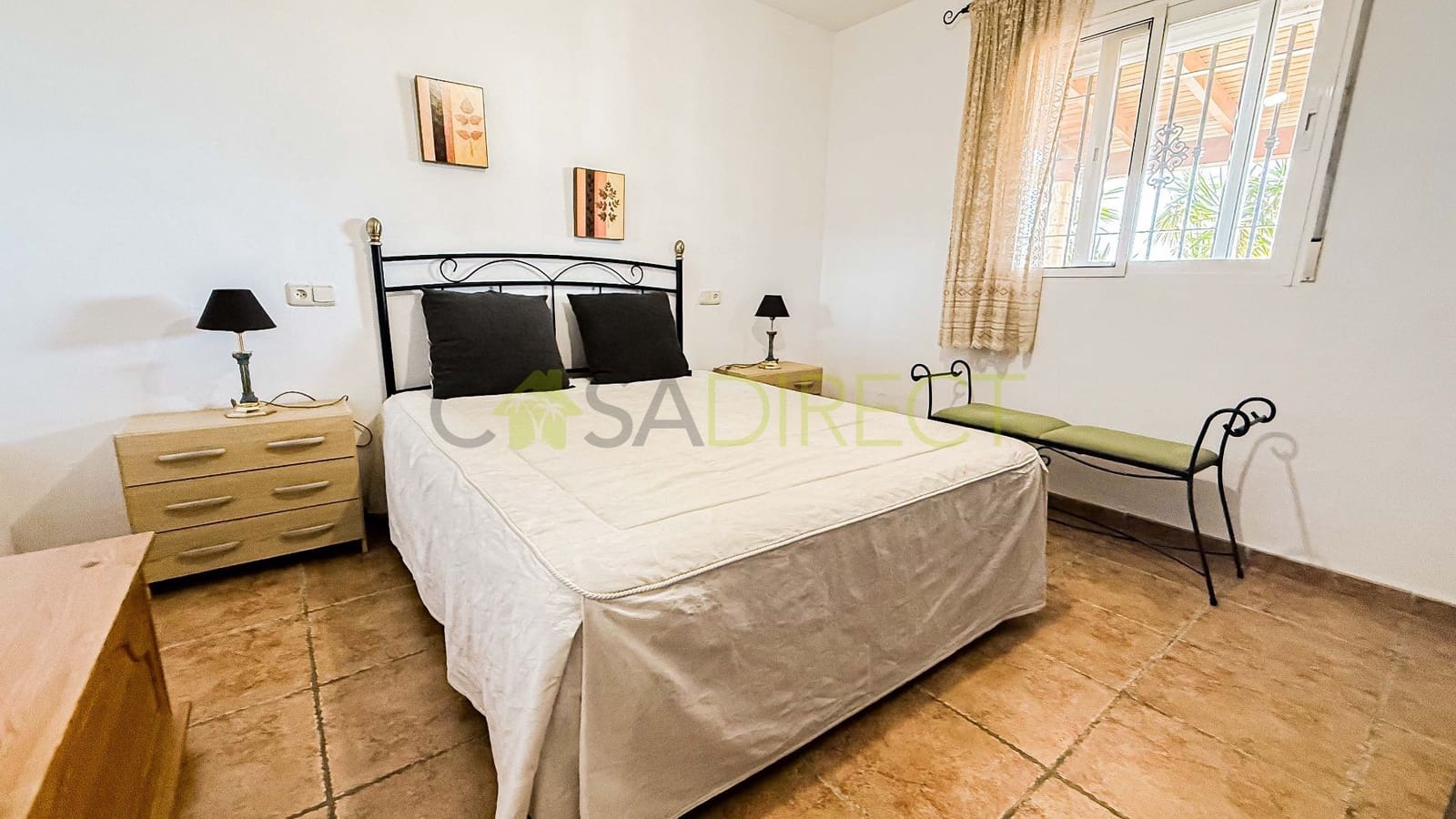 3 sypialnia Finka/Dom wiejski do wynajęcia w Miasto Grenada z basenem garażem - 1 200 € (Ref: 9322467)