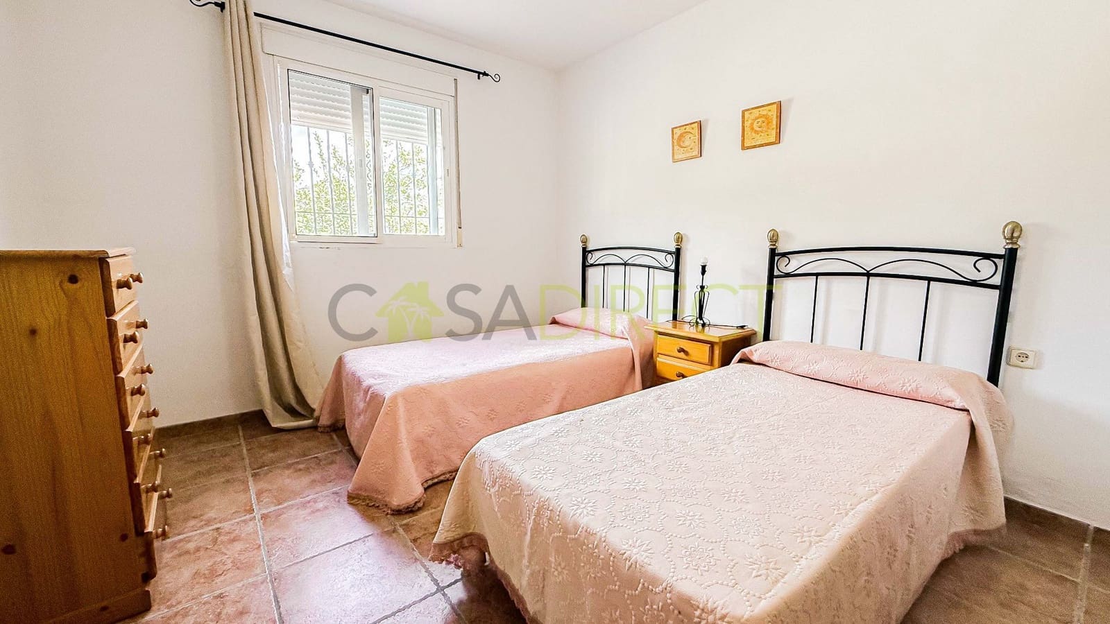 3 sypialnia Finka/Dom wiejski do wynajęcia w Miasto Grenada z basenem garażem - 1 200 € (Ref: 9322467)