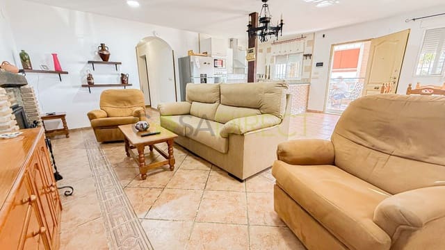 3 bedroom Finca/Country House for rent in Granada city with pool garage - € 1,200 (Ref: 9322467)