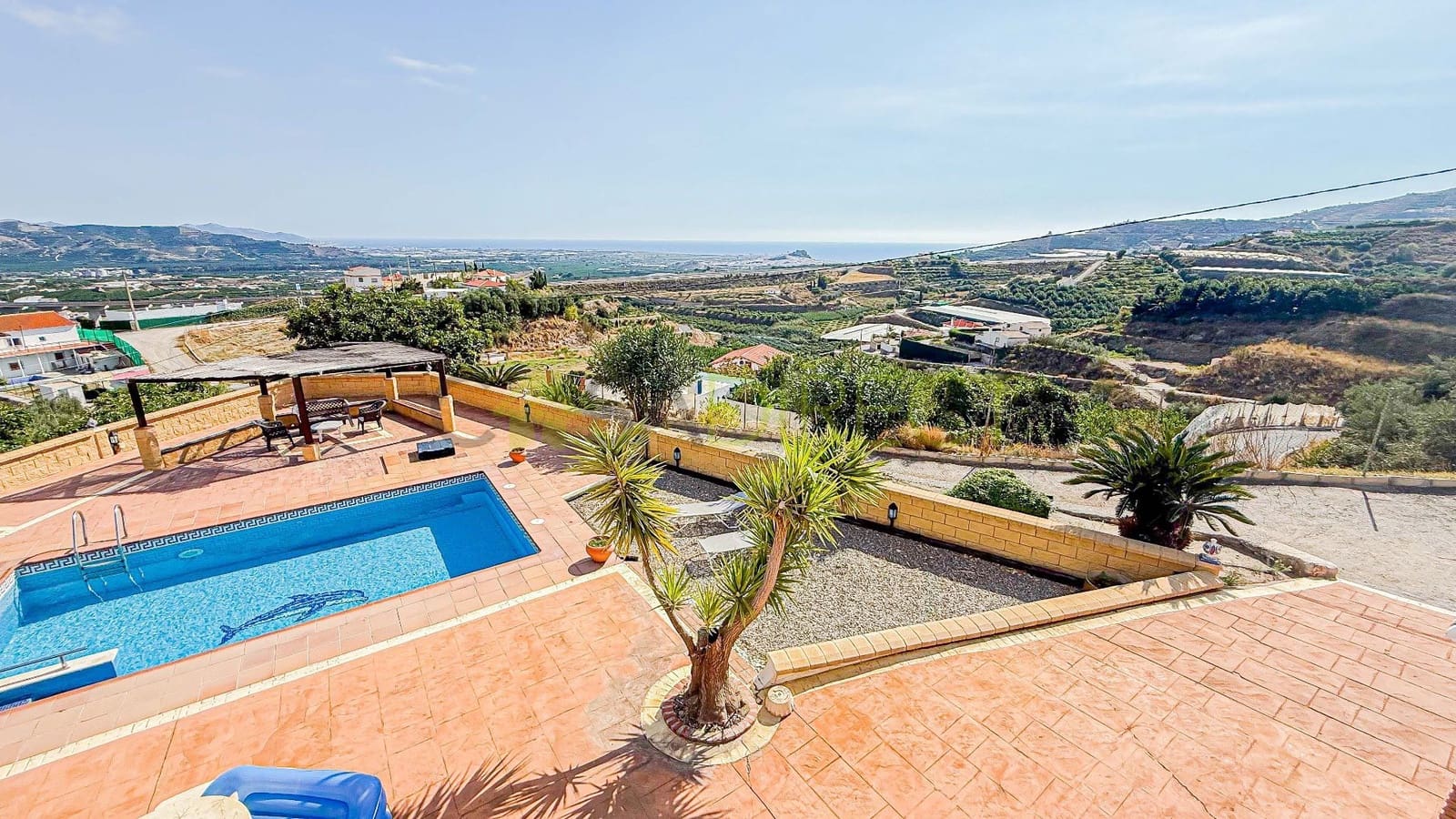 3 sypialnia Finka/Dom wiejski do wynajęcia w Miasto Grenada z basenem garażem - 1 200 € (Ref: 9322467)