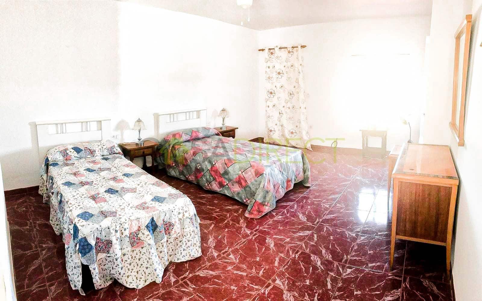 3 soveværelse Finca/Landehus til leje i Benamargosa med garage - € 850 (Ref: 9340701)