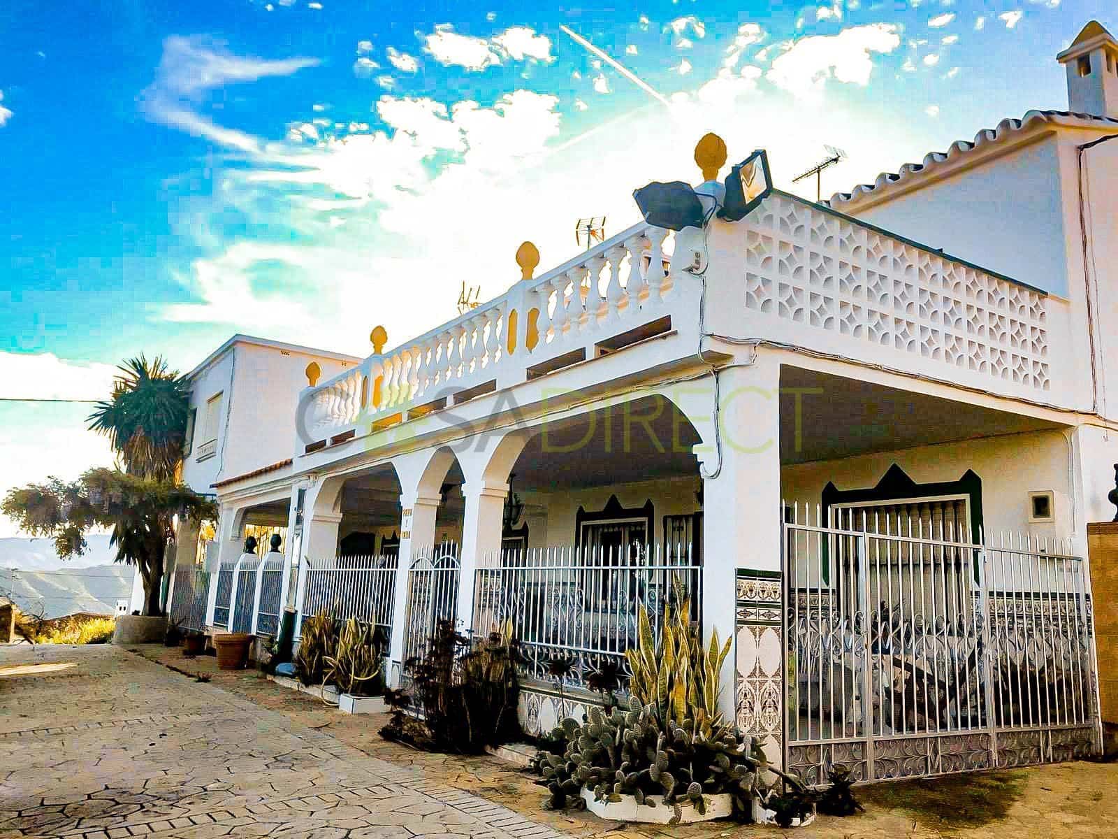 3 soveværelse Finca/Landehus til leje i Benamargosa med garage - € 850 (Ref: 9340701)