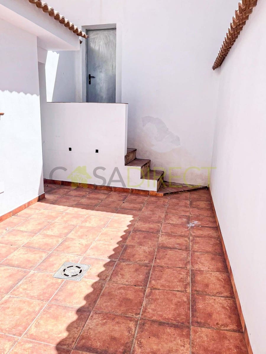 3 camera da letto Villetta Bifamiliare da affittare in Riogordo - 900 € (Rif: 9378738)