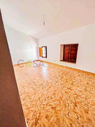 3 Zimmer Doppelhaus zu vermieten in Riogordo - 900 € (Ref: 9378738)