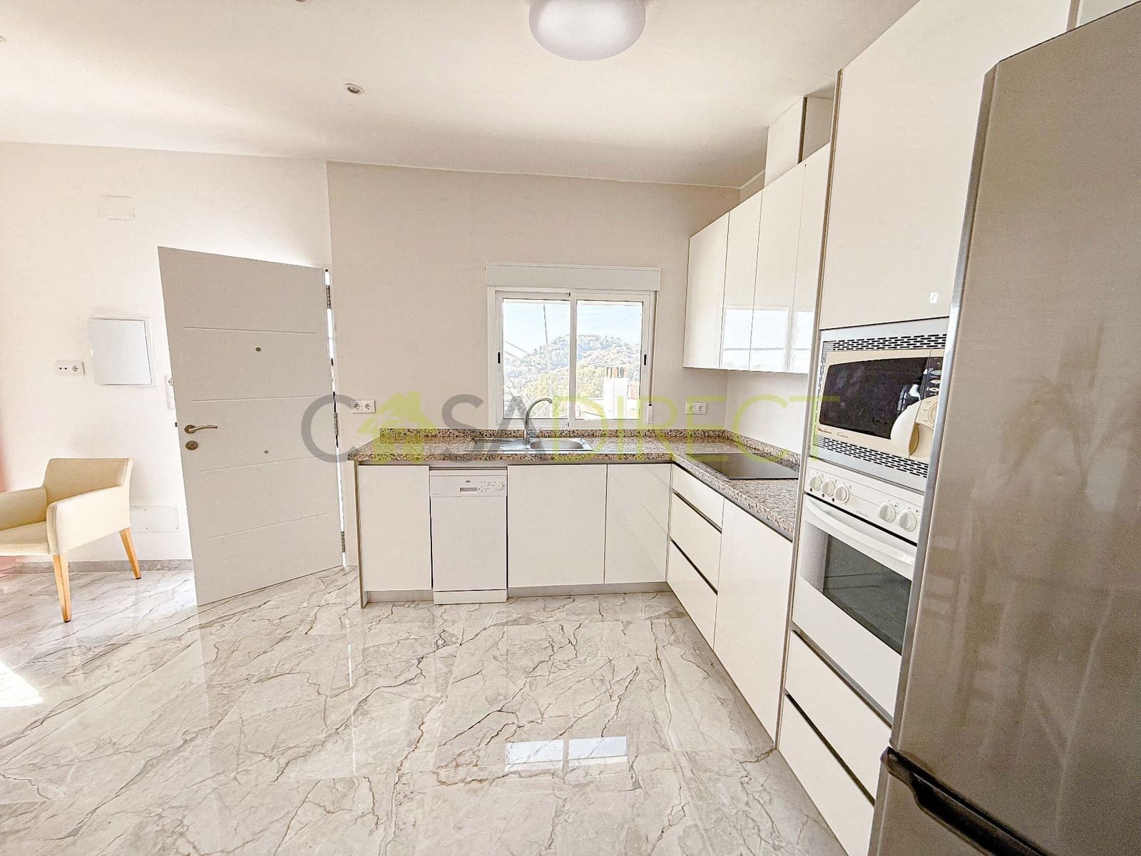 3 bedroom Villa for rent in Almunecar - € 1,100 (Ref: 9382346)