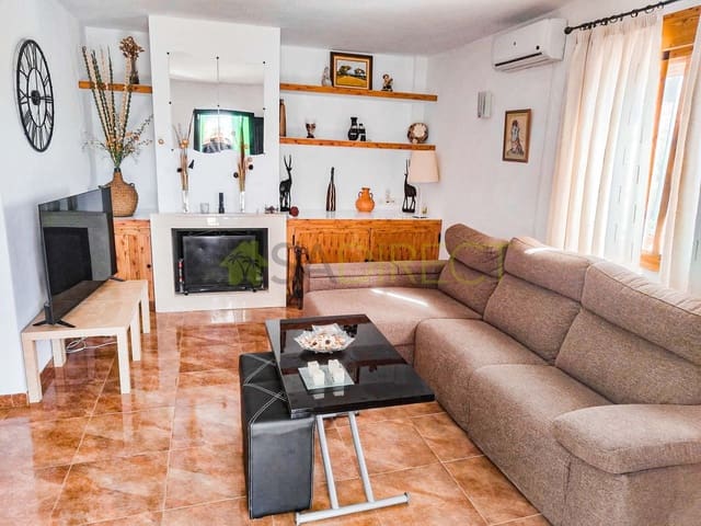4 camera da letto Finca/Casa di Campagna da affittare in Riogordo con piscina garage - 1.500 € (Rif: 9385147)