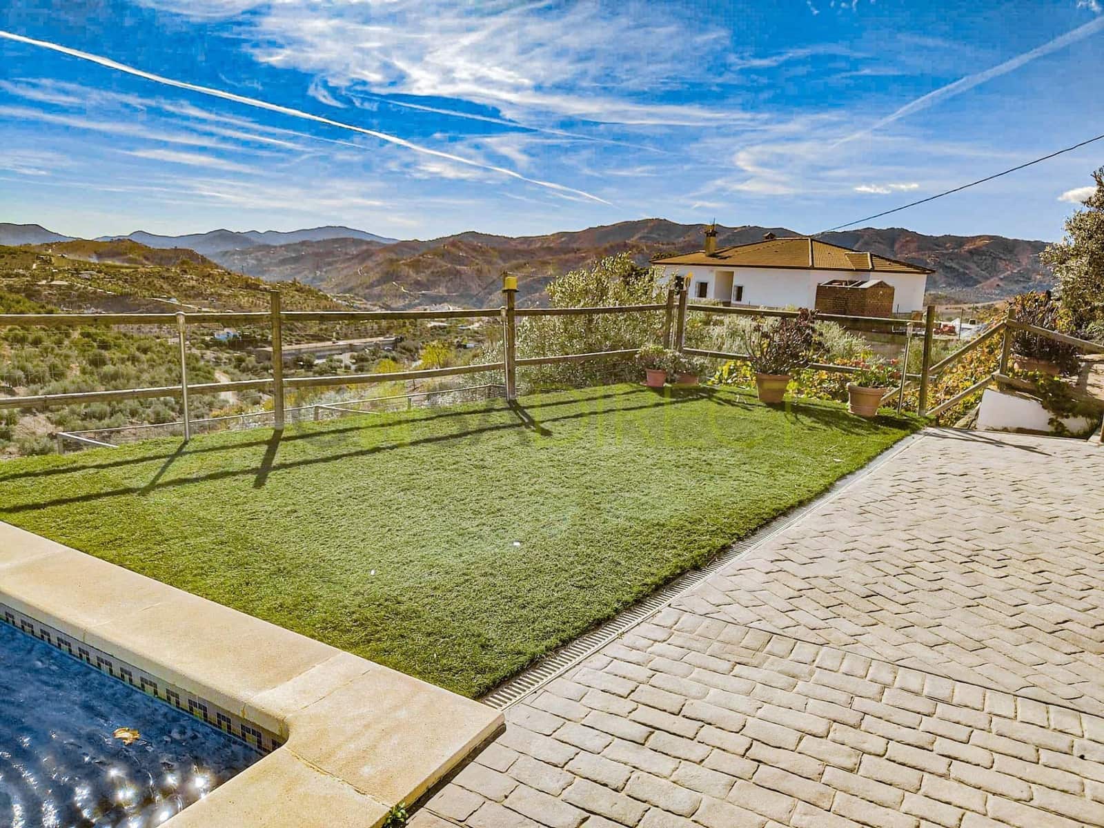 4 camera da letto Finca/Casa di Campagna da affittare in Riogordo con piscina garage - 1.500 € (Rif: 9385147)