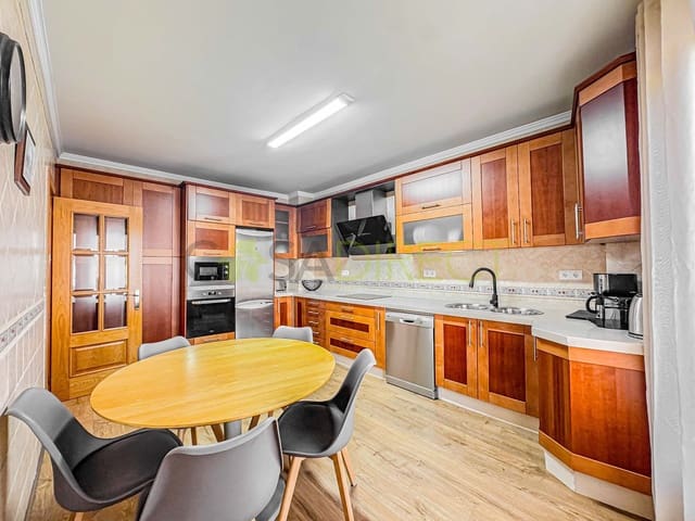 3 slaapkamer Villa te huur in Frigiliana met zwembad - € 1.750 (Ref: 9393255)